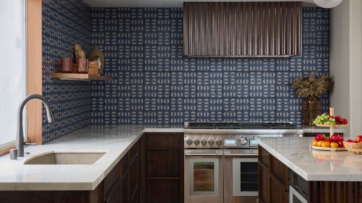 Half Moon – Livden